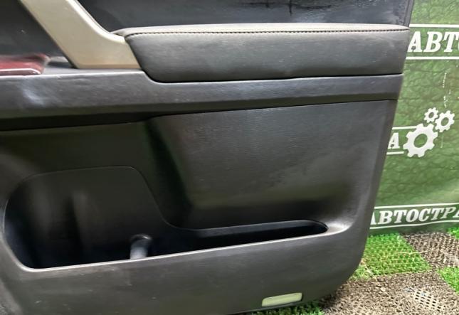 Обшивка боковой двери передняя правая Lexus Gx460 67610-60F70-C0