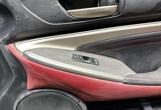 Обшивка боковой двери передняя правая Lexus Rc 67610-24630-C0