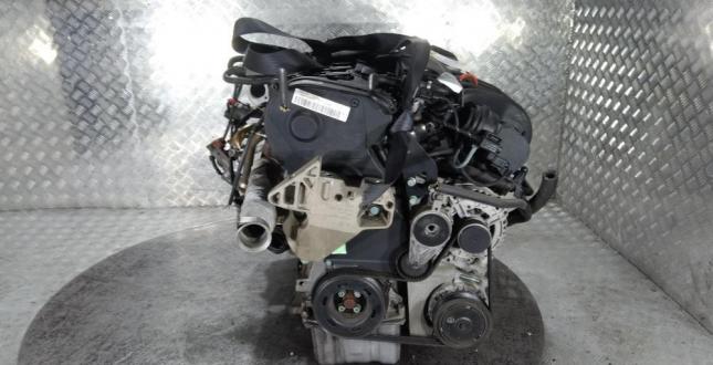 Двигатель Volkswagen Golf 5 (03-09) BLR