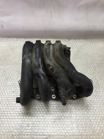 Впускной коллектор Renault Clio 2 7700875337