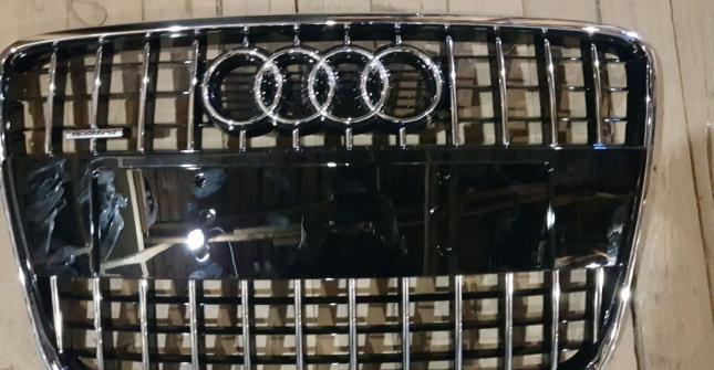 Решетка радиатора Ауди Ку7,Audi Q7 
