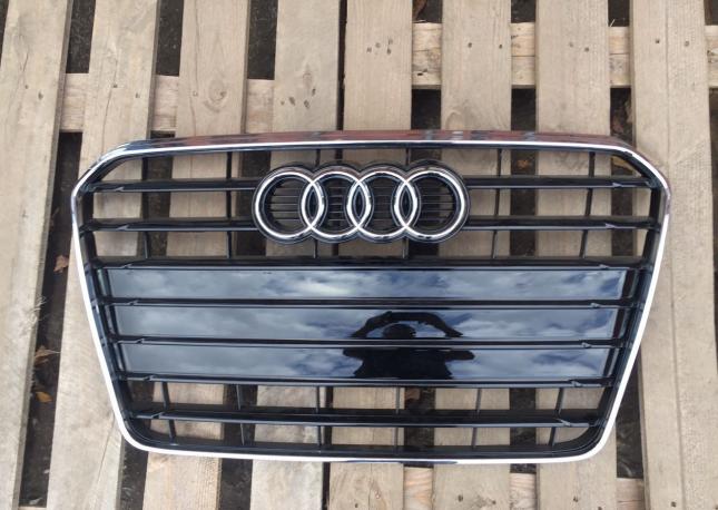 Решётка радиатора Audi A5 2011-2016г 