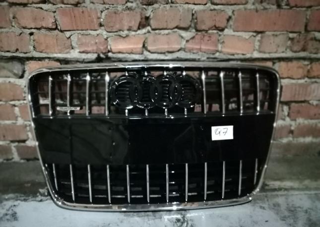 Решетка радиатора Audi Q7 Ауди Q7 12 4L0853651