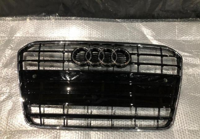 Решетка радиатора Audi A5 8T рестайлинг 