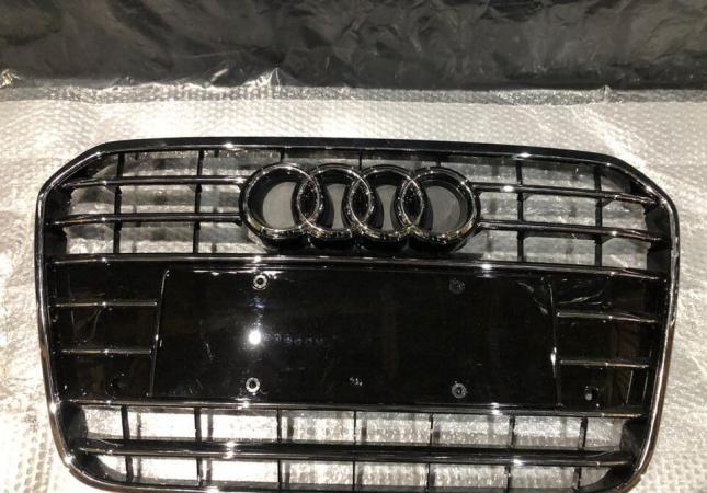 Решетка радиатора Audi A6 C7 дорест 