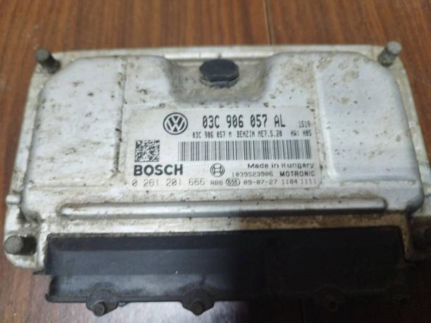 Блок управления двигателем Skoda Roomster 03C906057AL