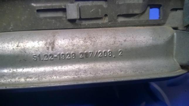 Кронштейн ручки двери задней правой BMW 5-серия E 51228138952