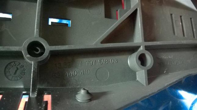 Кронштейн датчика абсолютного давления BMW X3 E83 13627797518