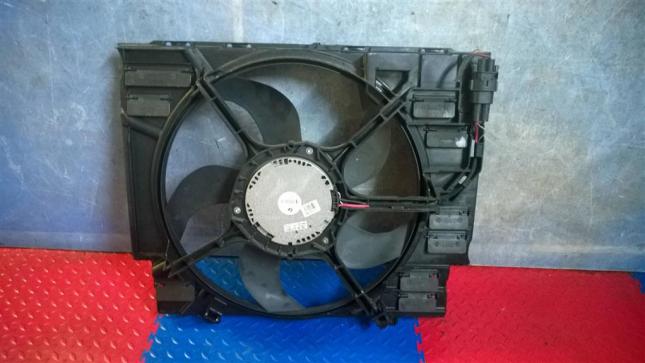 Вентилятор радиатора  BMW 5-серия E60/E61 17428508251