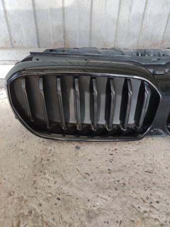 Декоративная решетка радиатора BMW 5 G30 18715610