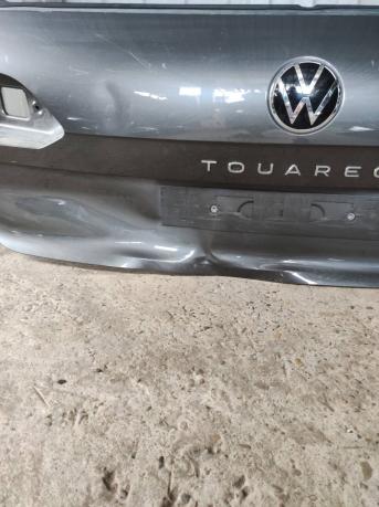 Крышка багажника Volkswagen Touareg 3 760827025C