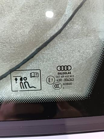 Стекло заднего правого крыла Audi Q7 4M0845298Q