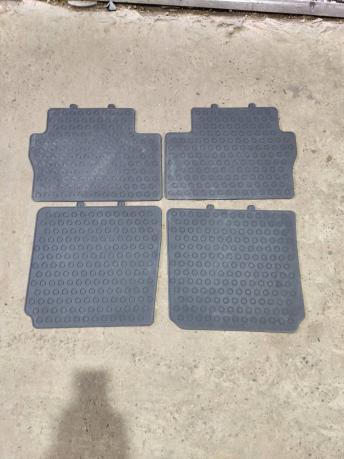 Комплект резиновых ковриков Opel Zafira B 9163276