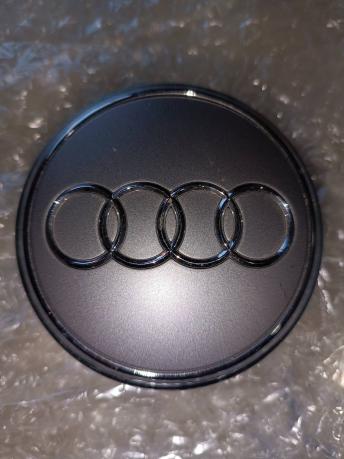 Колпачок литого диска Audi Q7 4L0601170