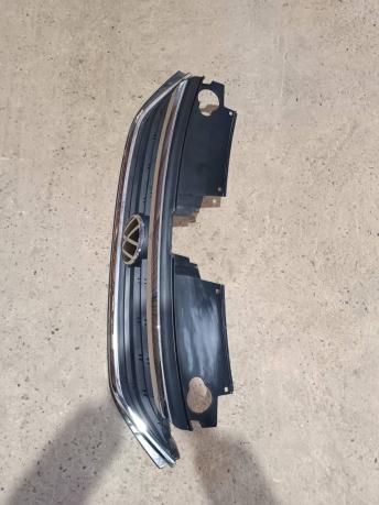 Декоративная решетка радиатора Volkswagen Polo 6 6N5853653