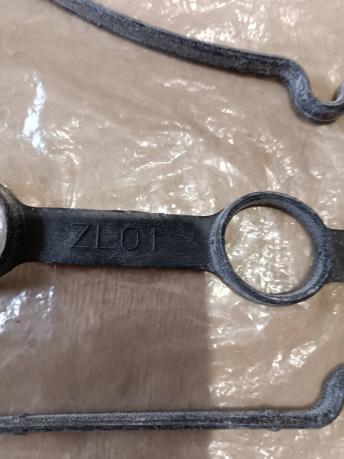 Прокладка клапанной крышки Mazda 323 BJ ZL0110235