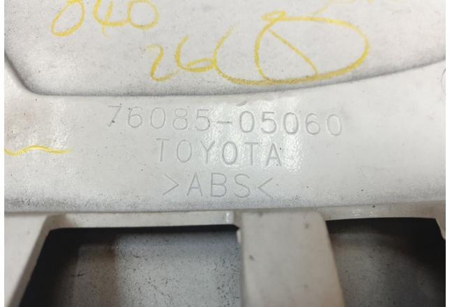 Спойлер багажника Toyota Avensis 3 7608505060