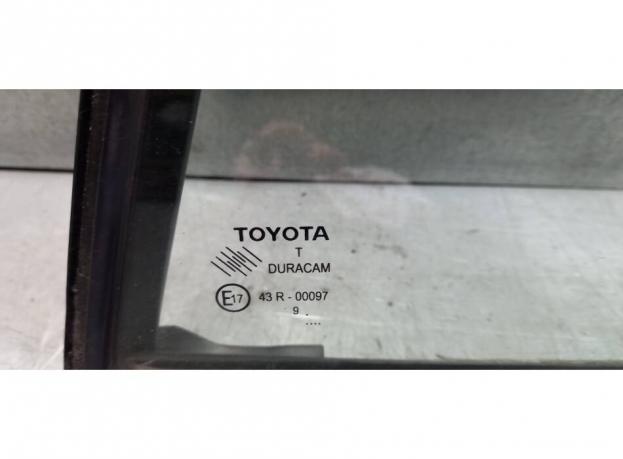 Форточка двери Toyota verso 2009-2014 681230F010