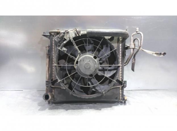 Радиатор охлаждения вентилятор двигателя Kia Ceed 253101H600