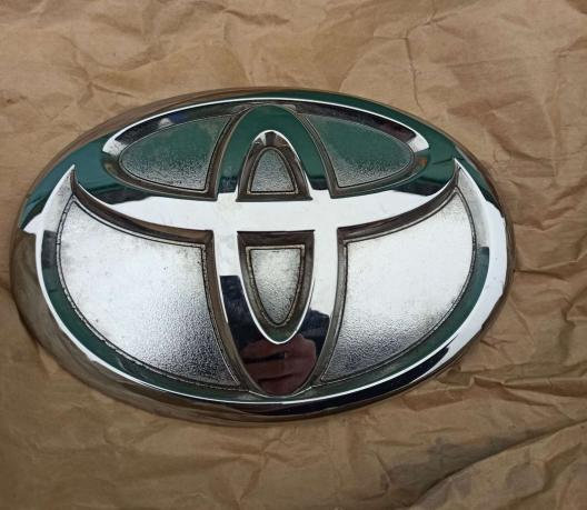 Эмблема задняя Toyota Prado 150 рестайлинг 75447-60020