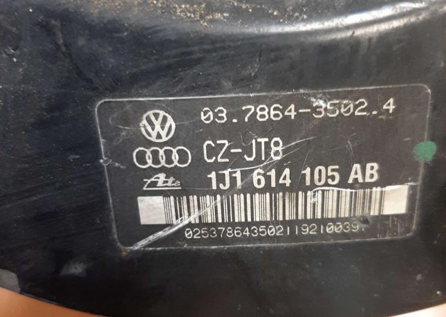 Вакуумный усилитель тормозов Volkswagen 1J1614105T 1J1614105T