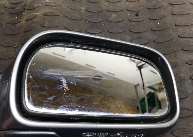 Зеркало боковое правое Lexus LS400 UCF10 1uzfe 