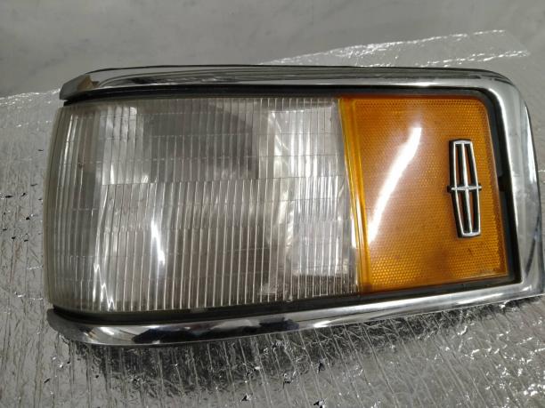 Фонарь левый lincoln town CAR 