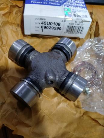 Крестовина кардана Chevrolet Tahoe 45U0108