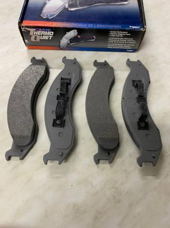 Тормозные колодки Ford E-250 1992-1994 MX557