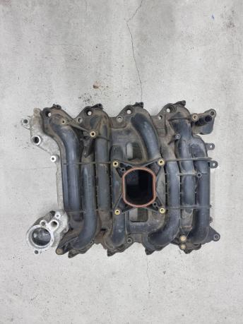 Впускной коллектор Lincoln Town Car 1996-2000 615178