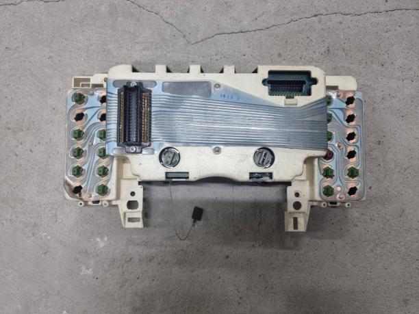 Панель приборов Cadillac Fleetwood до 1996 16147946