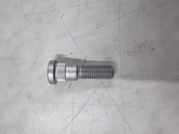 Шпилька  колесная Chrysler LHS 1999-2001 6502311
