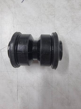 Сайлентблок переднего нижнего рычага Hummer H3 15088365