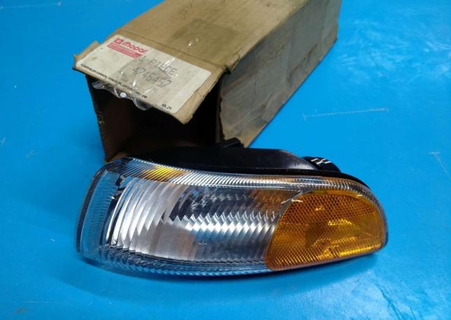 Поворотник dodge intrepid 1992-1997 4746457