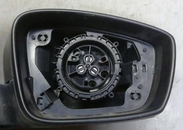 Зеркало правое Volkswagen Polo седан механика 