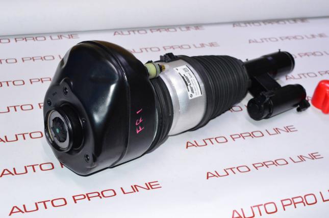 Пневмостойка передняя правая BMW G11 G12 4WD 37106874598