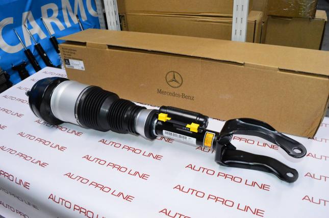 Стойка передняя правая Mercedes GLE C292 W166 A2923202600