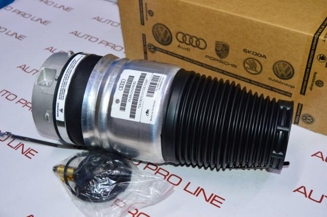 Пневмобаллон передний правый VW Touareg 7L Audi Q7 7L6616040D