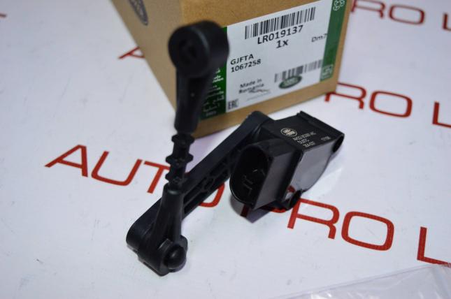 Датчик уровня подвески LR Discovery 3 L319 LR019137