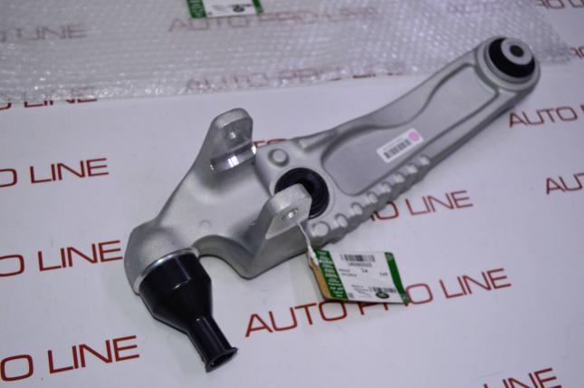 Рычаг нижний передний Range Rover Velar L L560 LR090505