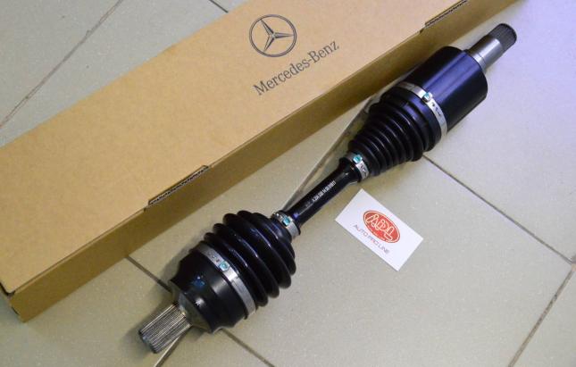 Привод передний правый Mercedes C Class W204 W207  A2043301400