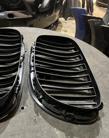 Решетки радиатора BMW F01 