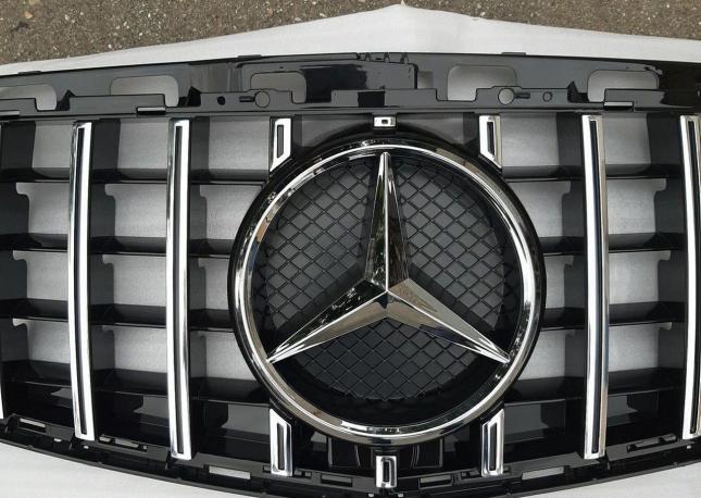 Решетка радиатора Mercedes w212 AMG GT Авангард 