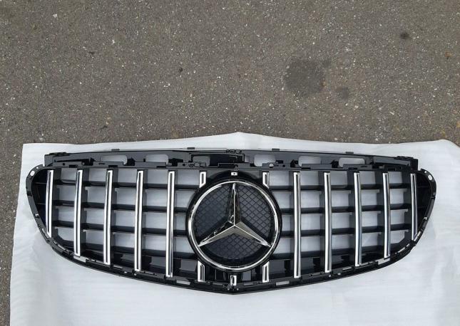 Решетка радиатора Mercedes w212 AMG GT Авангард 