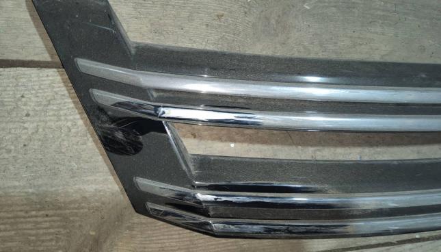 Решётка радиатора Volkswagen Tiguan 1 2011-2016 5N0853653F
