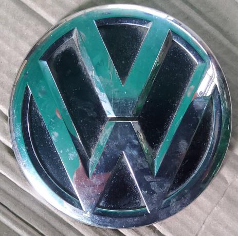 Эмблема Volkswagen Tiguan 1 5N0853630