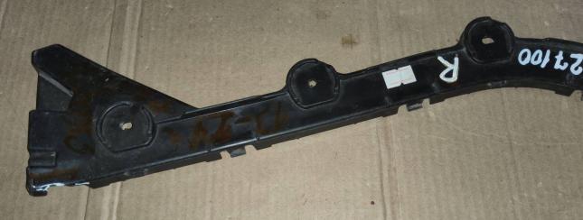 Кронштейн заднего бампера Skoda Rapid 60U807394