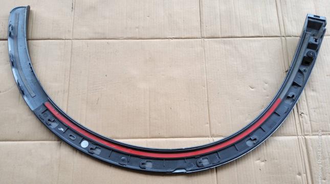 Молдинги, накладки Audi Q7 8U0853818