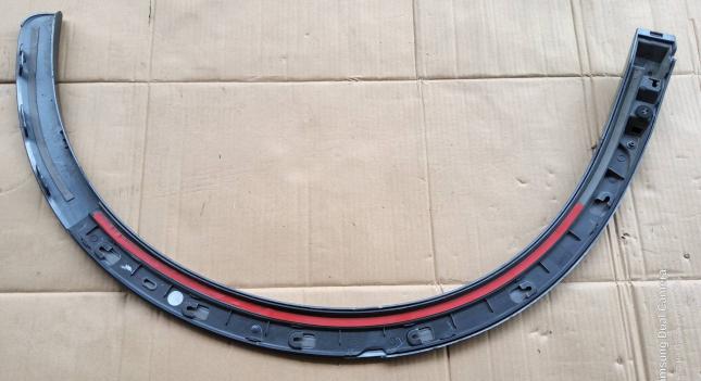 Молдинги, накладки Audi Q7 8U0853818