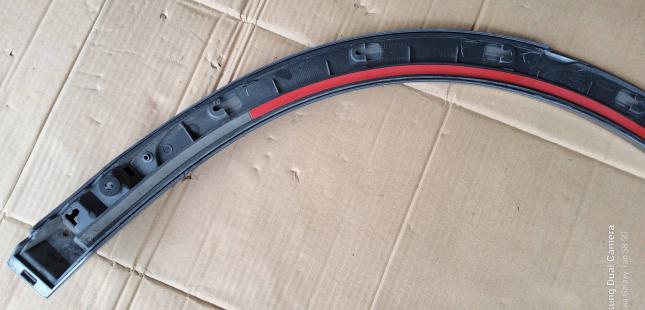 Молдинги, накладки Audi Q7 8U0853818